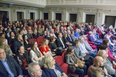 Publiczność zgromadzona w sali